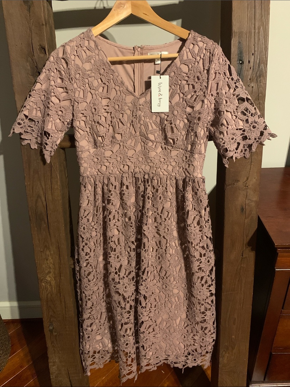 Wren & Ivory Women’s Dusty purple Crochet Lace V-Neck Midi Dress